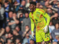 奥纳纳成就非凡，3次荣获英超月最佳扑救奖，成为该奖历史上获奖最多门将