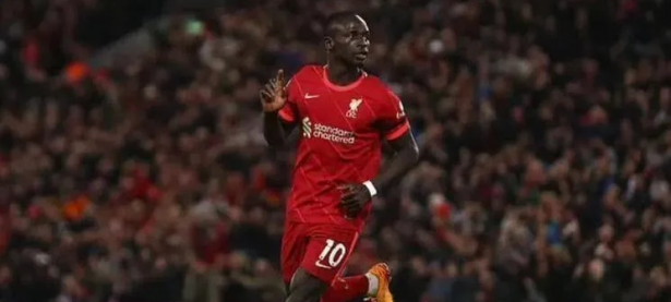 足球传奇马内，从巅峰身价1.5亿欧到年薪4000万，如今身价暴跌至900万，揭秘背后原因！