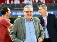 媒体人，抓好青训、规范联赛、搞好反腐，国足未来必成世界顶流