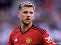 英媒曝，曼联铁卫芒特重蹈覆辙，恐长期伤缺，曼联赛季前景再蒙阴影