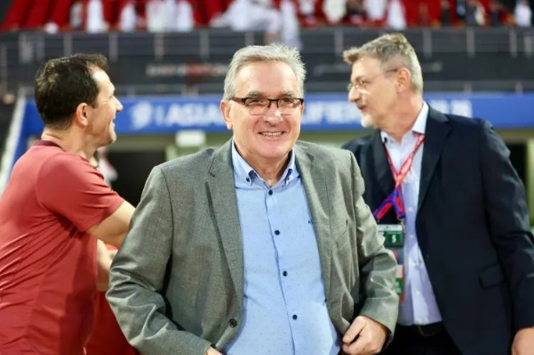 媒体人，抓好青训、规范联赛、搞好反腐，国足未来必成世界顶流