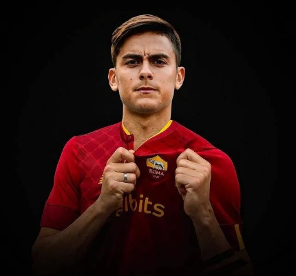 实力大涨!迪巴拉与什克里尼亚尔,双星闪耀有望加盟加拉塔萨雷冬窗大交易 实力大涨!迪巴拉与什克里尼亚尔,双星闪耀有望加盟加拉塔萨雷冬窗大交易