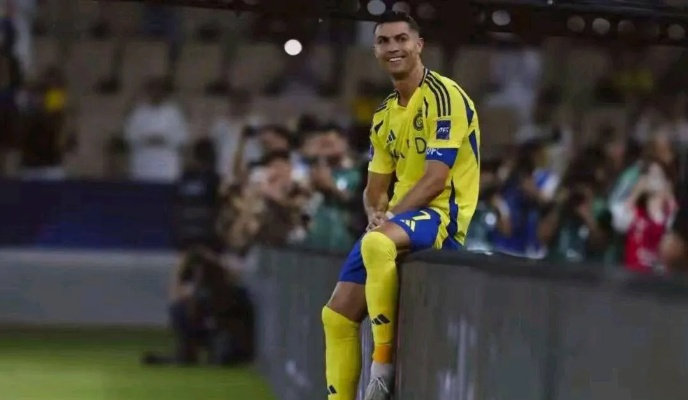 千球大业有望了!沙特媒体爆猛料,利雅得胜利即将与C罗完成续约,足球巨星续写辉煌篇章 千球大业有望了!沙特媒体爆猛料,利雅得胜利即将与C罗完成续约,足球巨星续写辉煌篇章