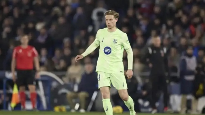 德容不满现状,坚定信念,愿不降薪离队,追求更高荣誉 德容不满现状,坚定信念,愿不降薪离队,追求更高荣誉