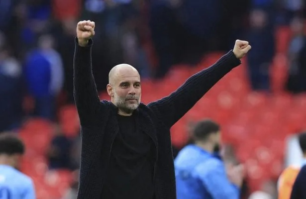 卡拉格直言，瓜迪奥拉中场难题待解，合适的球员是关键